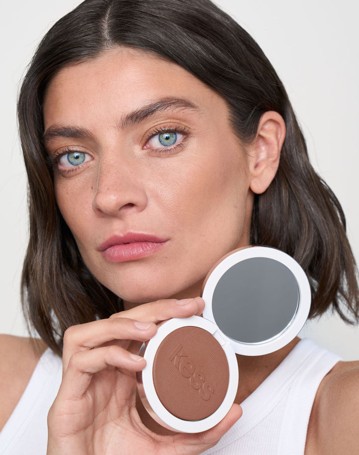 365-bronzer; medium: Melina wears the 365 Bronzer in Medium