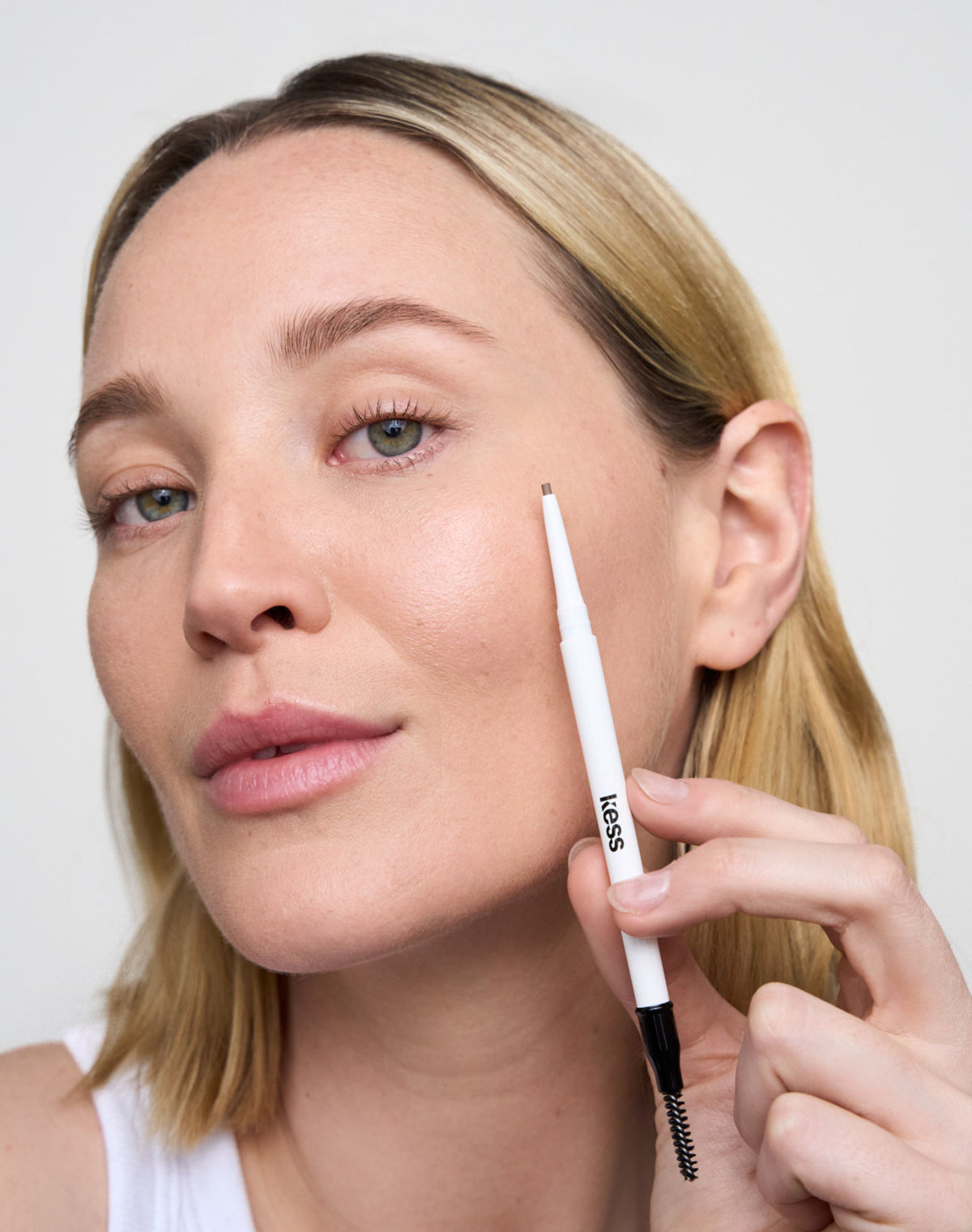 easy-brow-pencil; light-brown: Jennifer wears the Easy Brow Pencil in Light Brown