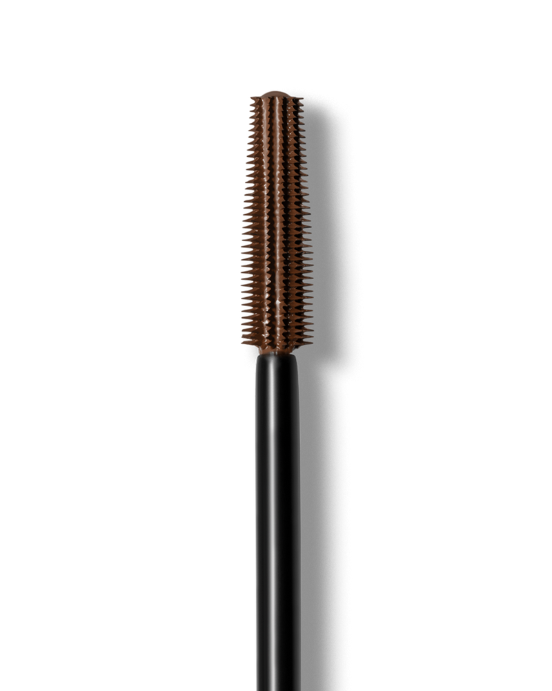 Brown; Short bristles for long & defined lashes