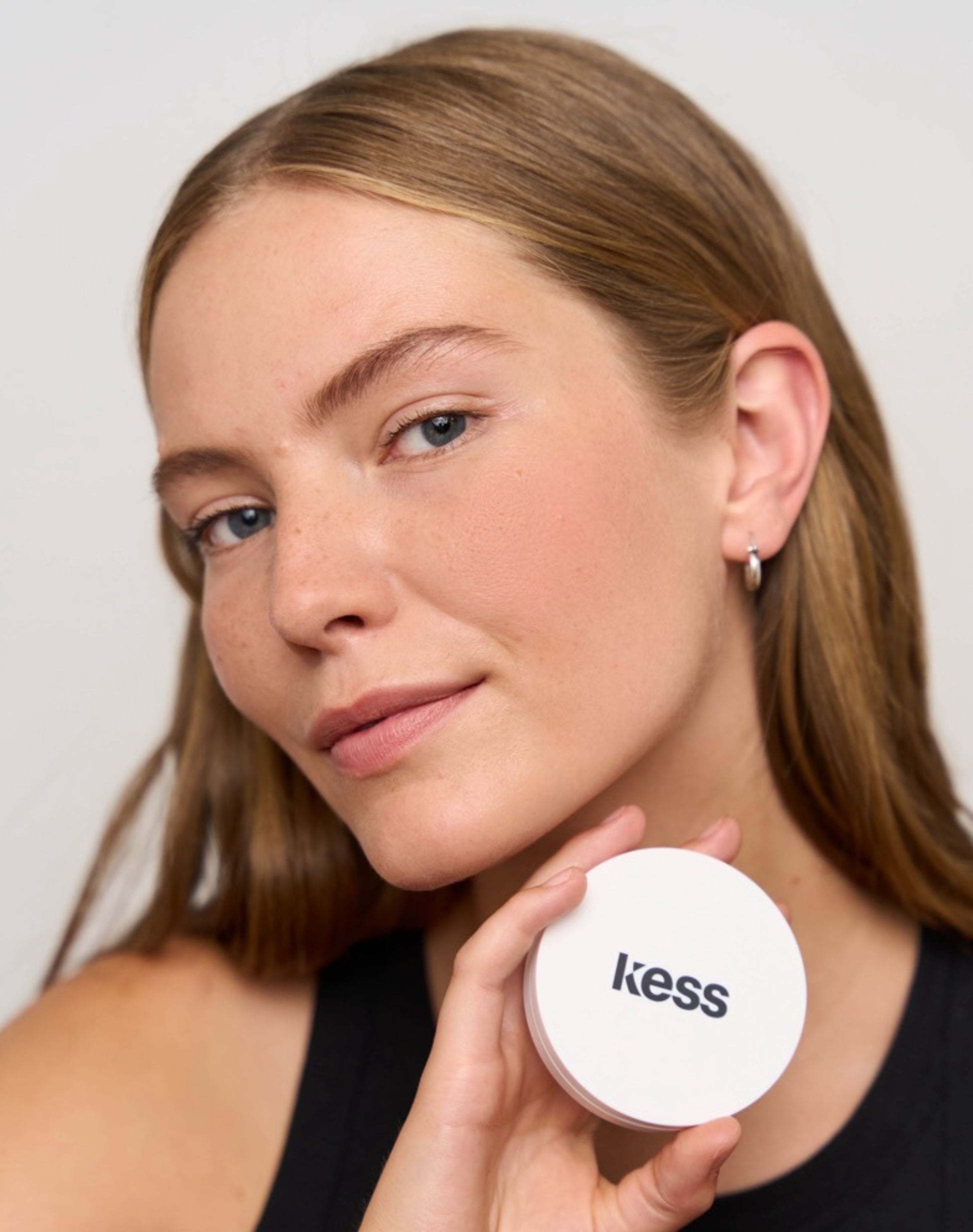 ; Rosaly wears the Set & Blur Setting Powder
