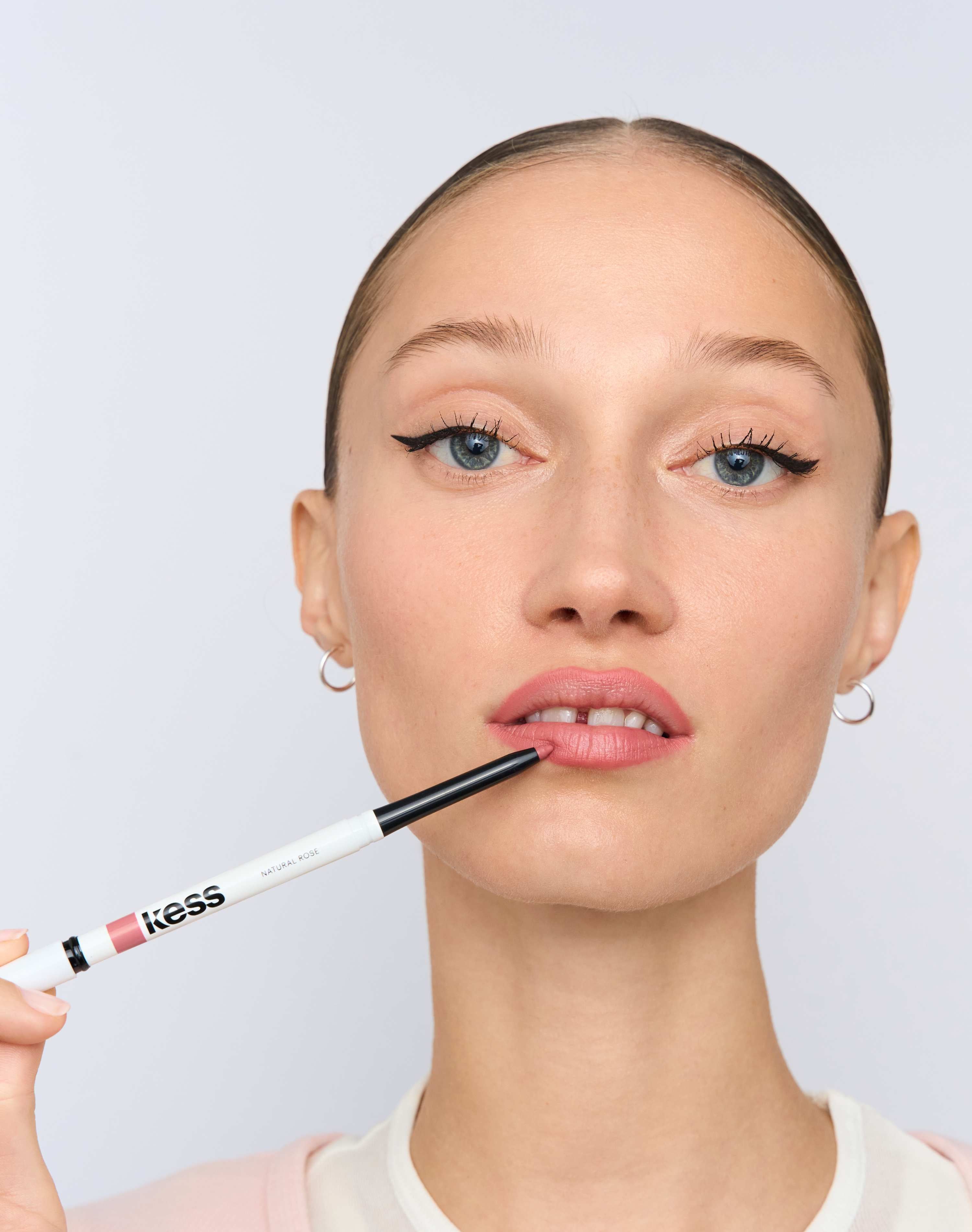 that girl; Step 3 - Filippa wears the Soft Shape Lip Liner in Natural Rose