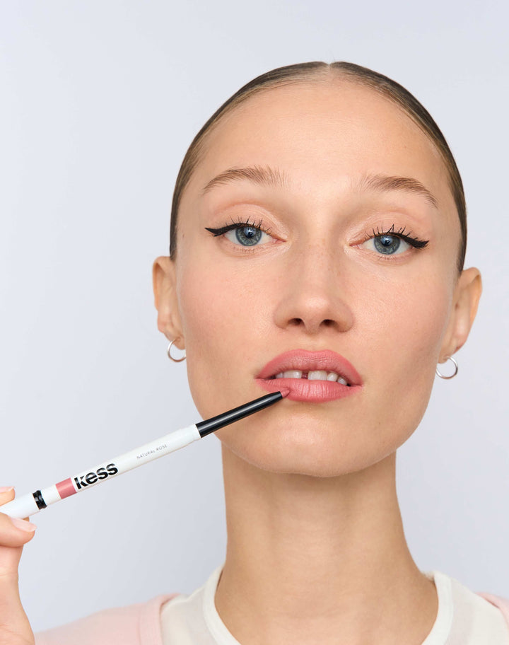 that girl; Step 3 - Filippa wears the Soft Shape Lip Liner in Natural Rose