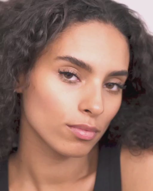 night-mascara; midnight-black: Dania wears the Volumising Night Mascara in Midnight Black