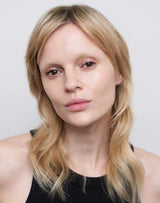fair; Ann draagt de CC Cream in Fair