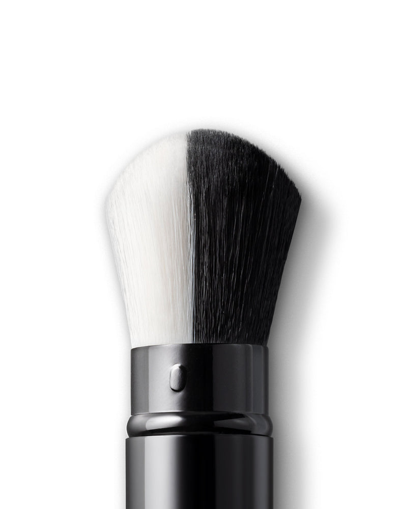De Touch-Up Brush in detail
