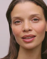 blush; Terracotta is een warme tint met zeer subtiele goudpigmenten